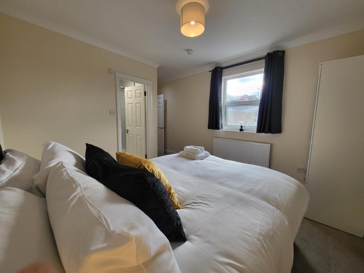 Tooting Bec Central Apartment By London Tube Екстер'єр фото